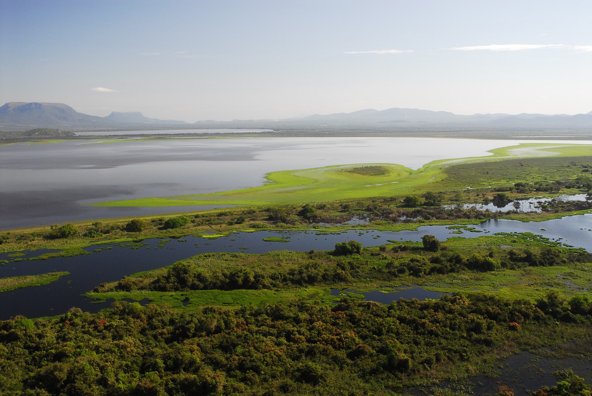 Imagem de referência de Área de Proteção Ambiental Baía Negra, descrito nos dados abertos como área de Proteção Ambiental Baía Negra de nível Municipal, localizado (a) em Ladário (MS)