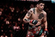 Imagem da matéria: Com ex-campeões no card, Jean Silva comanda luta principal do UFC Noche
