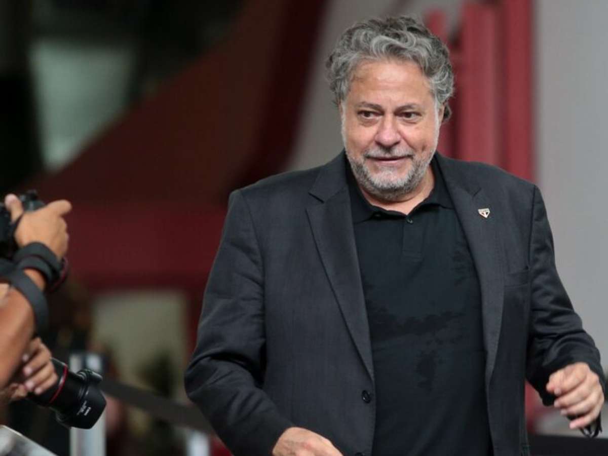 Conselho do São Paulo aprova expulsão do ex-presidente Julio Casares