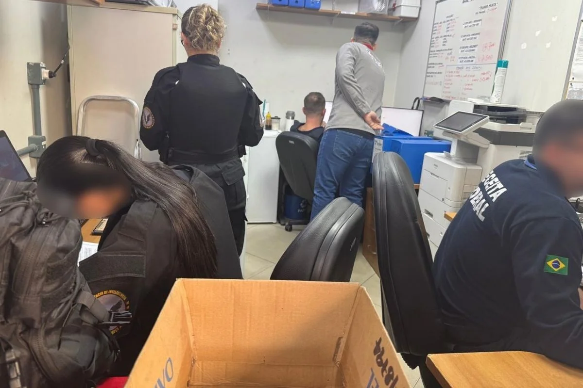 Imagem colorida mostra operação Crédito Oculto, desdobramento da Carbono Oculto. Metrópoles