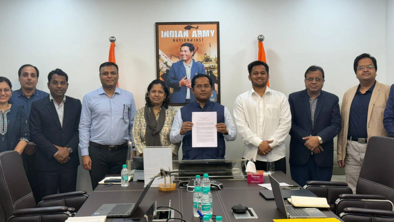 O grupo francês Naval Group e a Nibe da Índia assinaram um acordo de cooperação em tecnologias navais modernas na construção naval e plataformas de defesa.