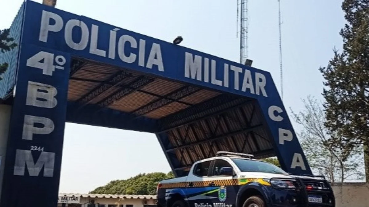 Tenente da PM é preso após atirar contra policial aposentado em batalhão