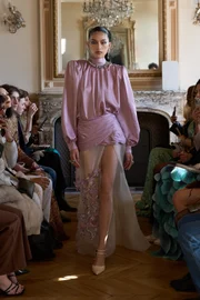 Confraria Studio, etiqueta de Brasília, faz estreia em Milão