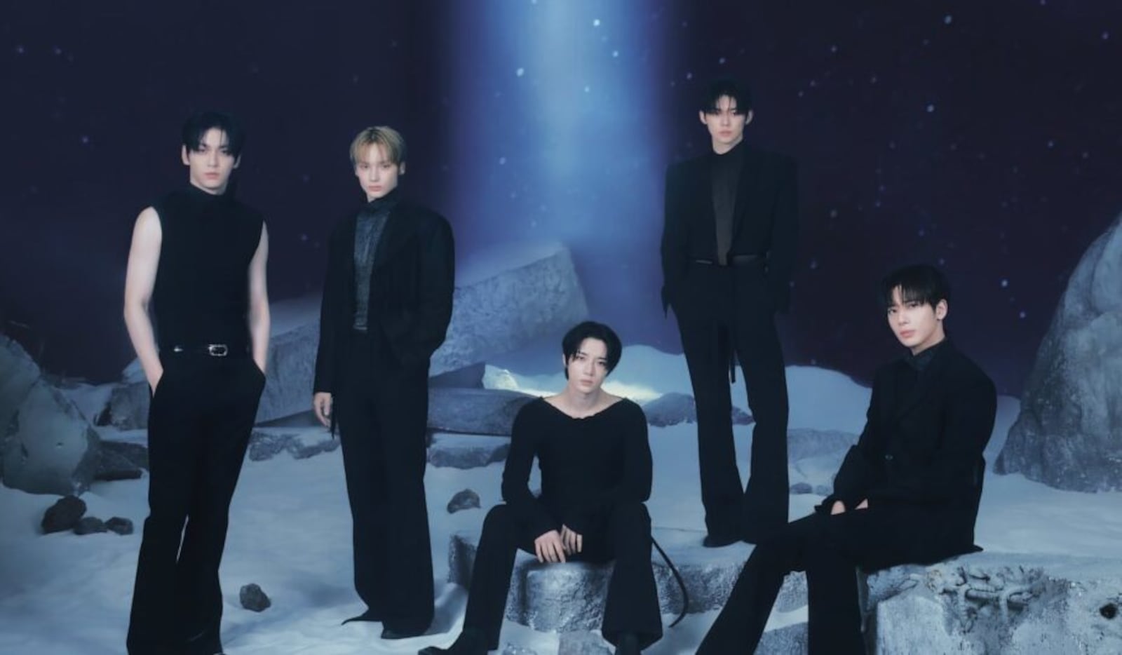 O TOMORROW X TOGETHER anunciou uma nova turnê mundial, que começa em Seul, na Coreia do Sul. HYBE Corporation