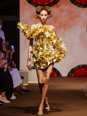 Mikaela Gomes desfila no Metrópoles Catwalk pela terceira vez