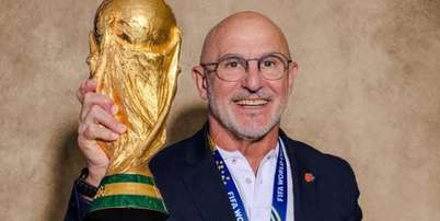 Treinador seguir&aacute; &agrave; frente da sele&ccedil;&atilde;o espanhola durante a Copa do Mundo de 2030 &ndash; Foto: Diego Souto/Getty Images / Jogada10