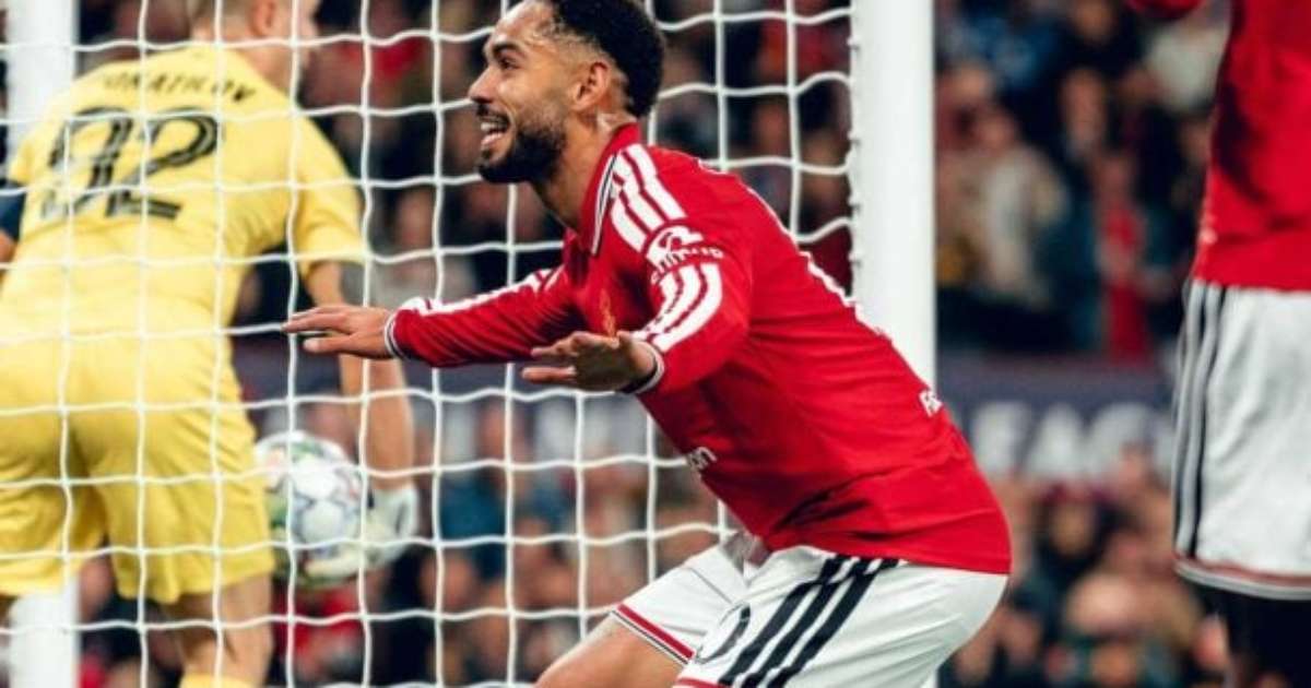 United goleia Sabah com gol de Matheus Cunha em estreia na Champions