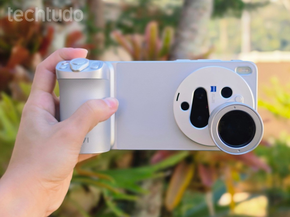 JOVI X300 Ultra com teleconversor de 200 mm — Foto: Ana Loubak/TechTudo
