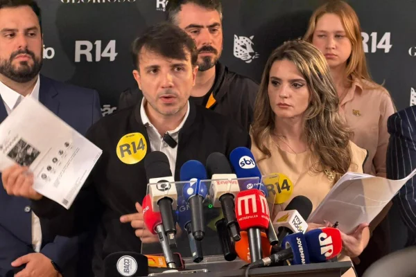 Renan avalia que ação sobre Dark Horse pode ajudar Flávio: “Vai crescer” - destaque galeria