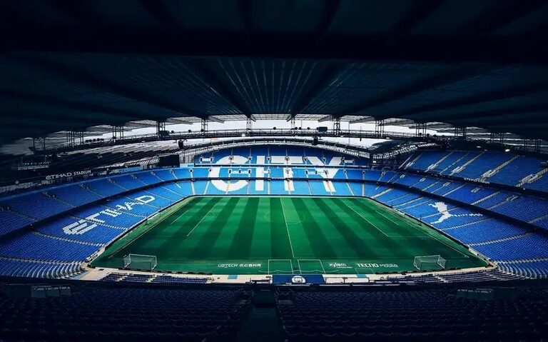 City é considerado culpado por mais de 100 violações financeiras ao longo de nove anos