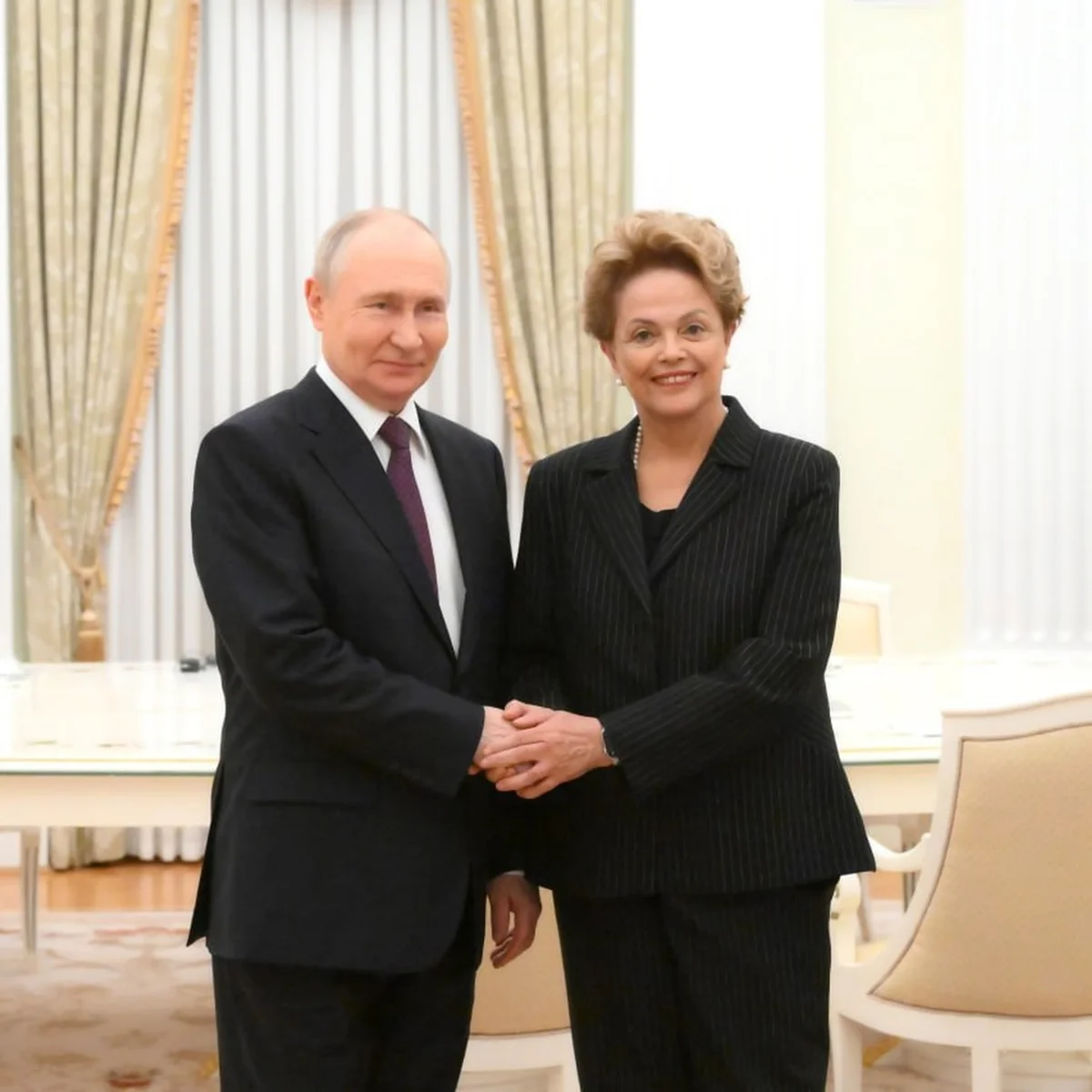 Putin se reúne com Dilma Rousseff durante cúpula dos Brics na Índia