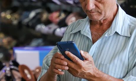 Bets e Pix: brasileiros movimentam R$ 4,7 bi por mês em apostas esportivas, aponta estudo