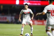 Livre no mercado, James Rodríguez acerta com bicampeão da Libertadores
