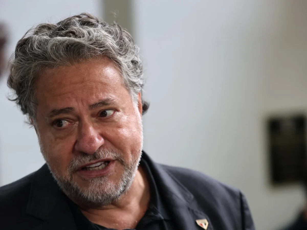Ex-presidente Julio Casares é expulso do quadro associativo do São Paulo