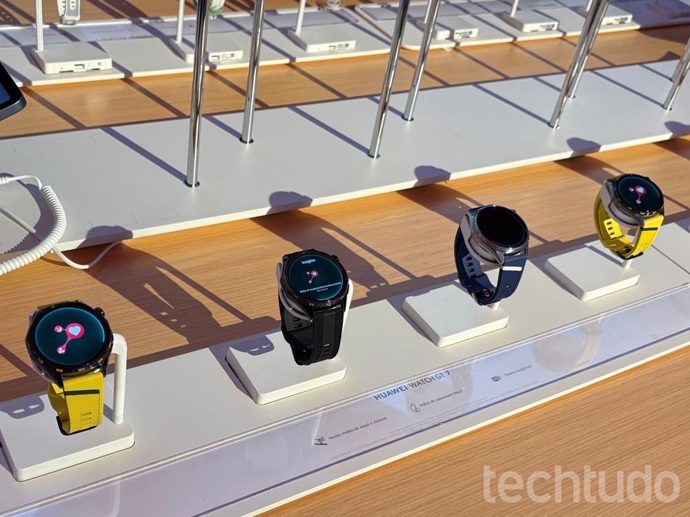 Além do display de alta qualidade, outro destaque dos smartwatches da Huawei é a bateria — Foto: Lucas Loyo/TechTudo