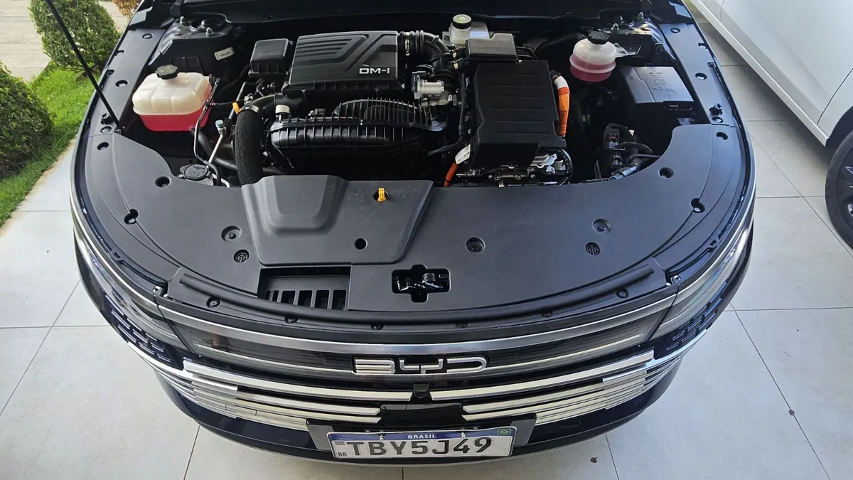 Imagem da matéria: Review BYD King: passamos 1 mês com o híbrido que "destronou" o Corolla