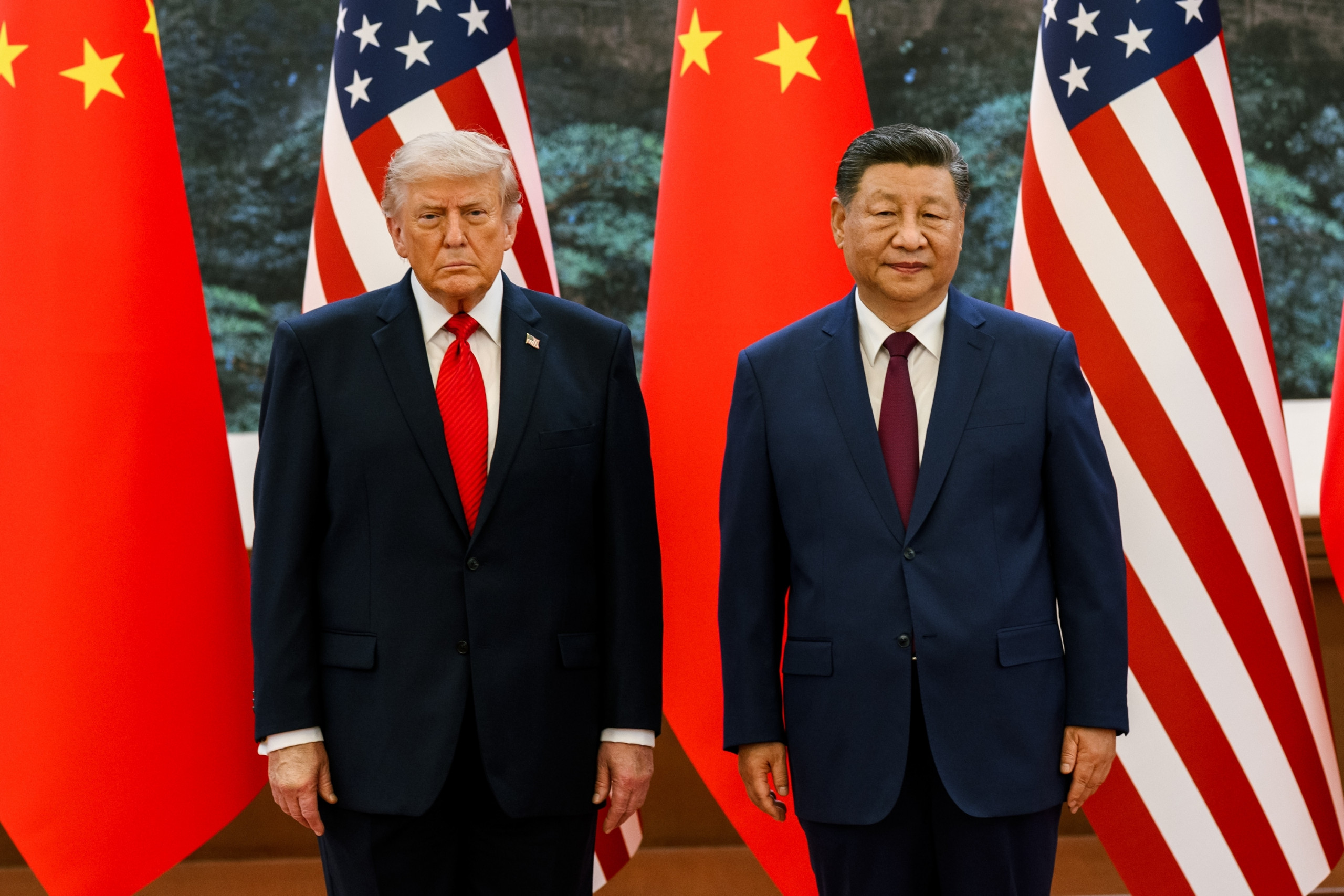 Trump e Xi podem criar canal para incidentes de IA, mas frear desenvolvimento é improvável
