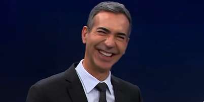 A alegria de César Tralli no fim da apuração de votos incomodou parte da internet Foto: Reprodução/TV