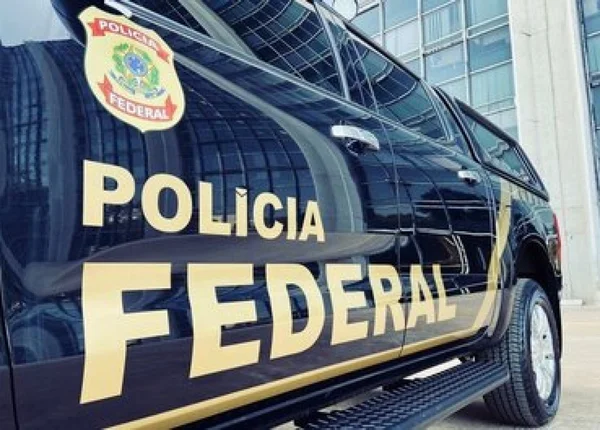 PF prende 23 pessoas em flagrante por esquema de compra e venda de votos