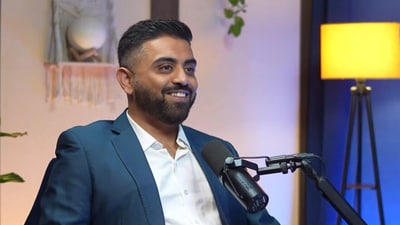 Smit Machchhar foiled his co-pilot's attempt to crash a Flydubai plane. (YouTube podcast)