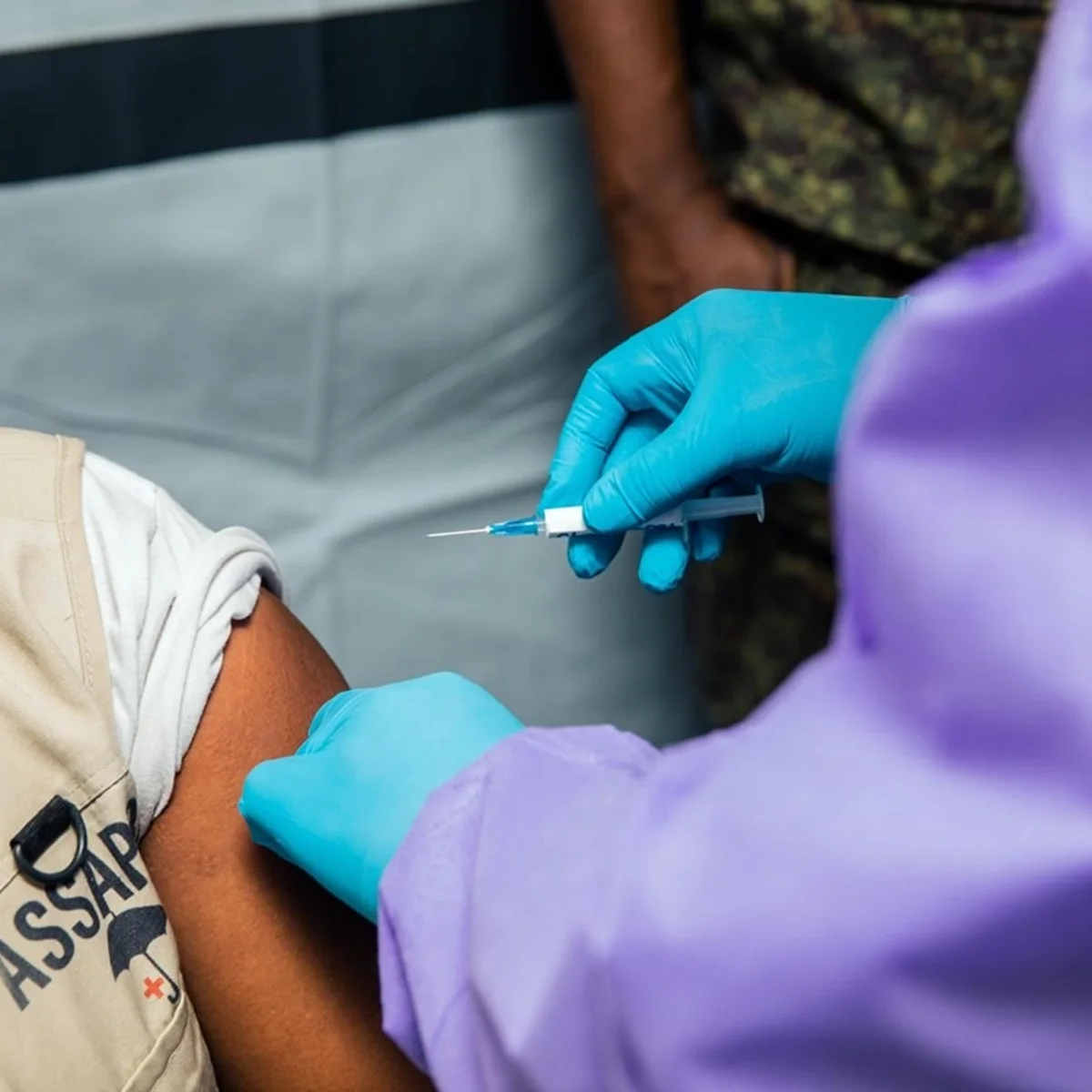 OMS anuncia testes clínicos da vacina contra o ebola no Congo