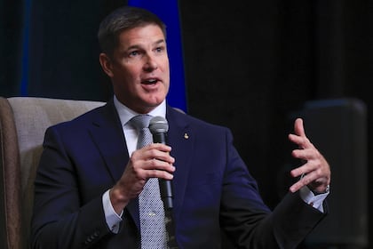 Danielle Smith traça uma linha na areia para os membros do UCP após o referendo na Alberta