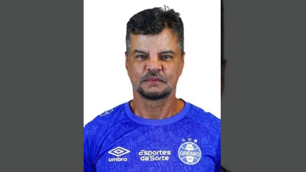 Auxiliar técnico do Grêmio, Alexandre Mendes é preso em Porto Alegre