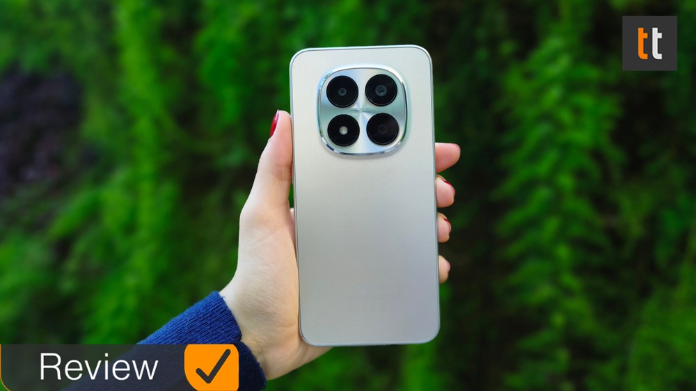 Traseira do Redmi Note 15 Pro na cor titânio — Foto: Julia Rabaça/TechTudo