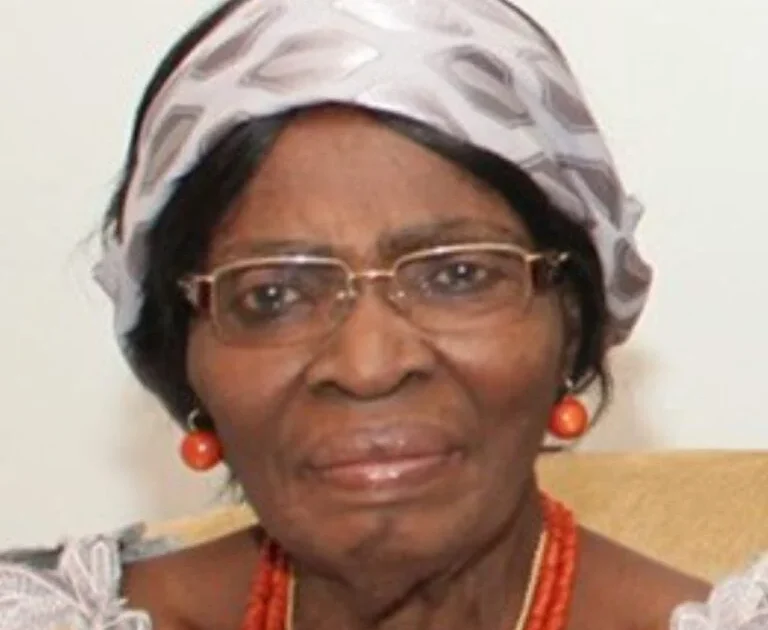 Otti lamenta a morte da mãe de Okonjo-Iweala