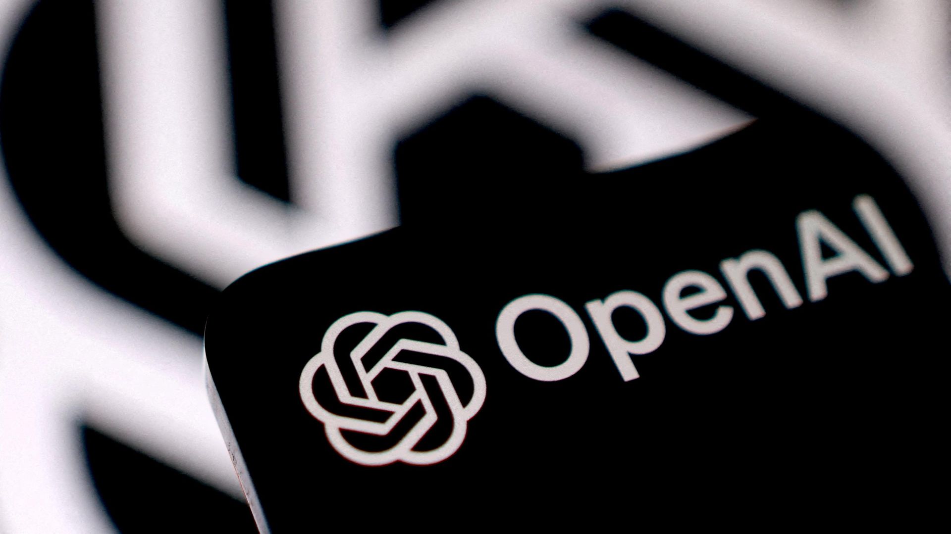 Telegraph: EUA restabeleceram o acesso da Grã-Bretanha a novos modelos de IA da OpenAI e da Anthropic