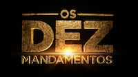 Repórteres do Domingo Espetacular encaram desafio e mostram se dá para cantar qualquer música com voz de jornalista; confira!