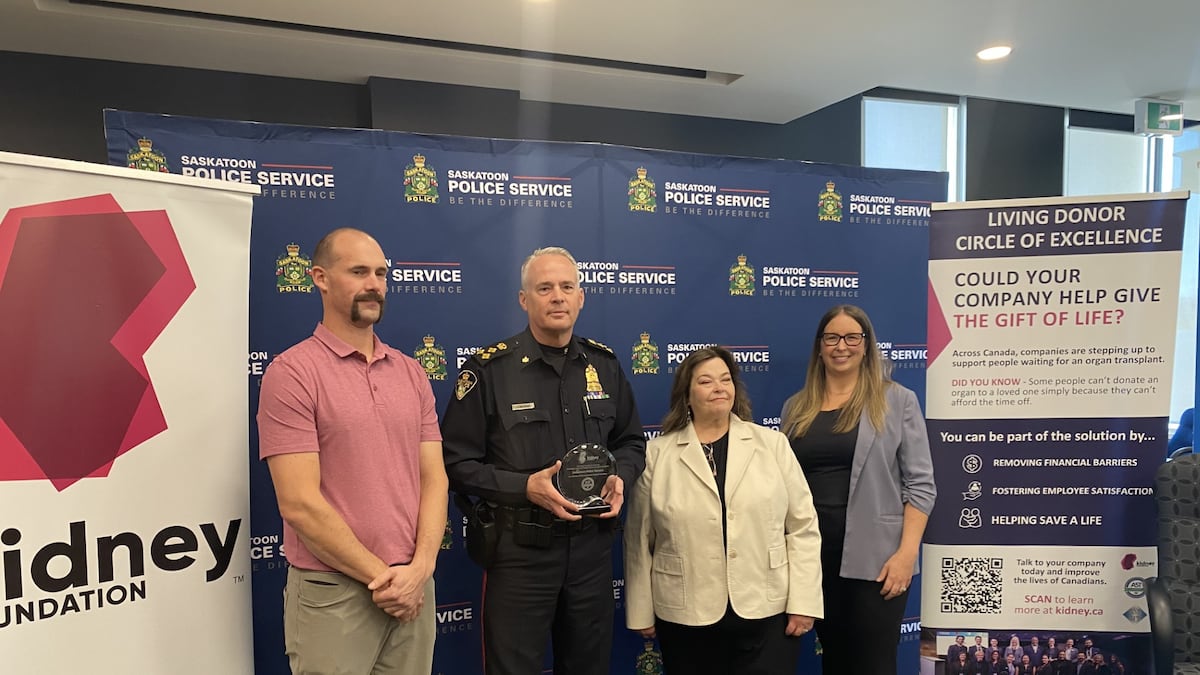 ‘Easy decision’: Saskatoon police officer who donated kidney inspires organization-wide change