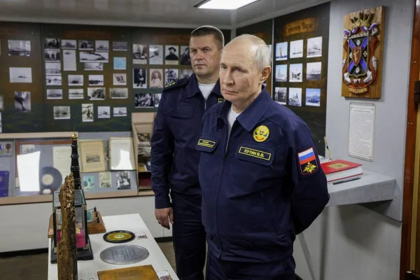 Vladimir Putin ordena continuidade de “ataques maciços” contra a Ucrânia - destaque galeria