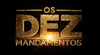 Repórteres do Domingo Espetacular encaram desafio e mostram se dá para cantar qualquer música com voz de jornalista; confira!