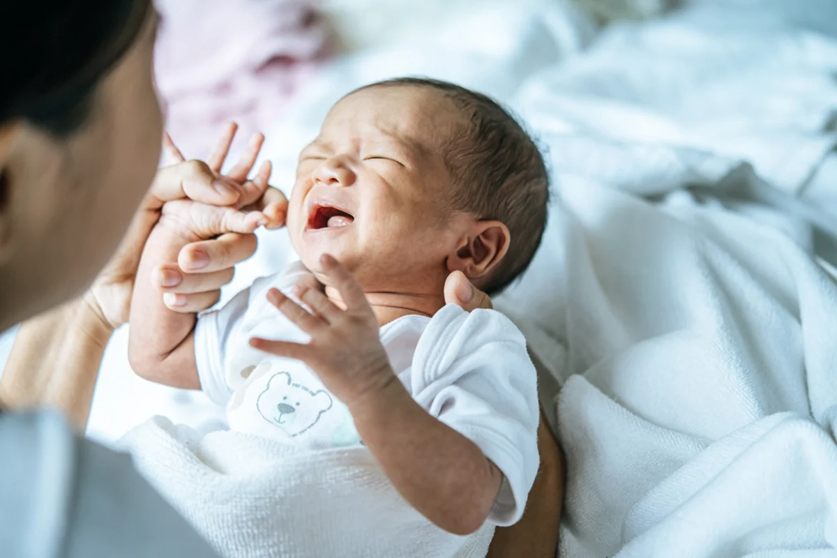 Imagem da matéria: Não consegue acalmar o choro do bebê? Médica ensina técnica com 5 passos