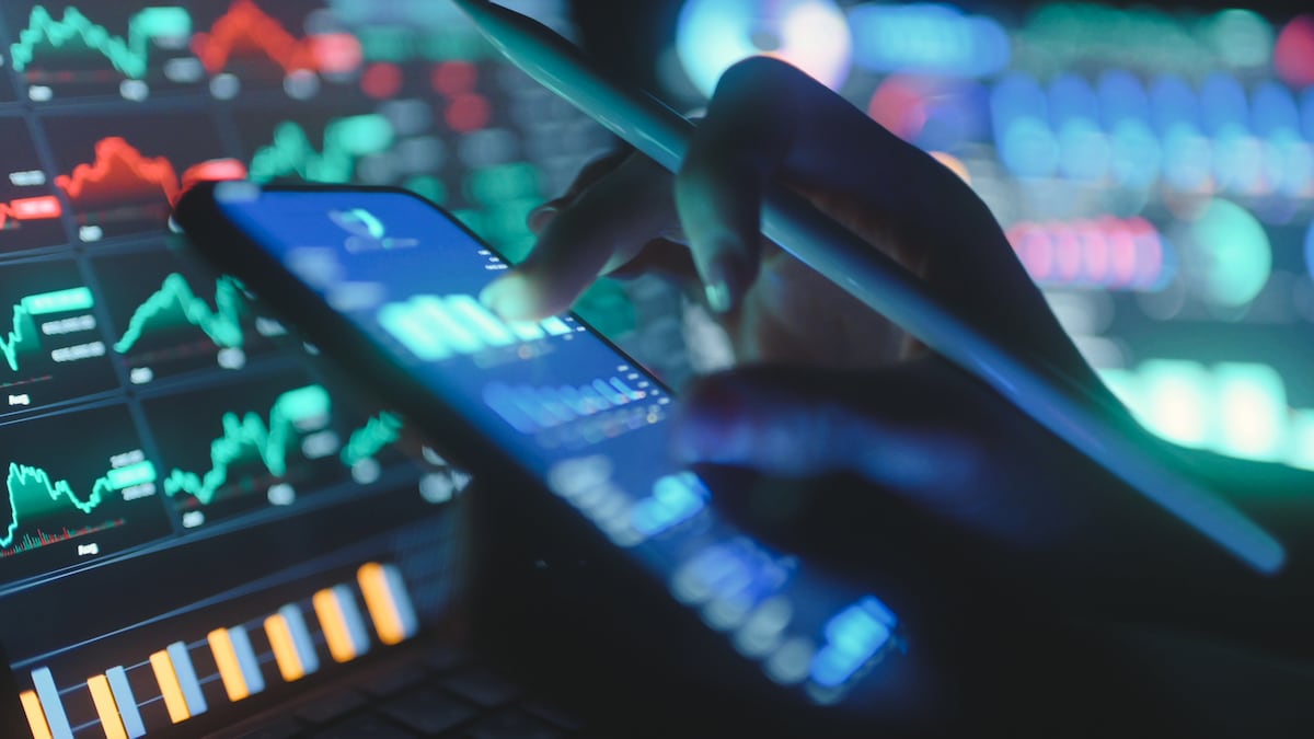 Canadian apps and government websites go offline to ward off online danger