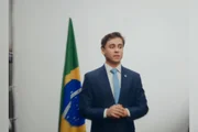 Ativista Thiago Ávila processa Nikolas por calúnia e pede retratação