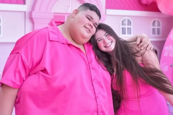 Gordão da XJ é hospitalizado às pressas após urinar sangue - destaque galeria