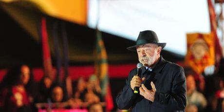 Justiça proíbe coordenador da Secom de Lula de fazer posts sobre eleições nas redes sociais