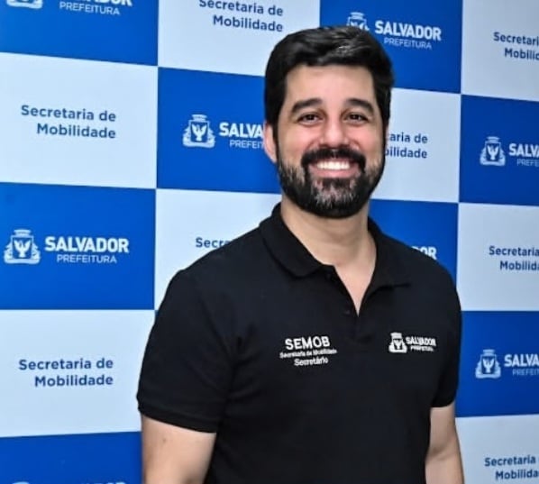 Secretário tem prisão revogada, mas TRE mantém investigação sobre ônibus em Salvador