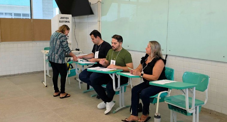 Eleições 2026: confira os documentos que podem ser usados para votar neste domingo