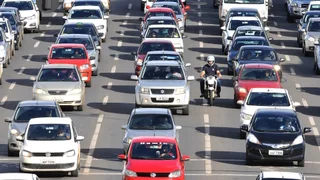 Posso registrar meu carro em outro estado para pagar menos IPVA?