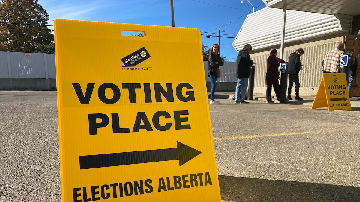Referendum results expected before 10:59 p.m. MT: Elections Alberta