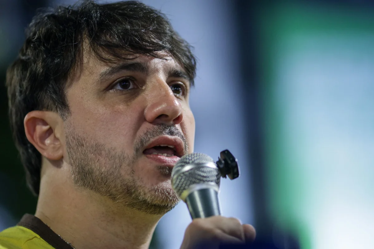 Nunes Marques nega pedido para Renan Santos participar de debate da Globo