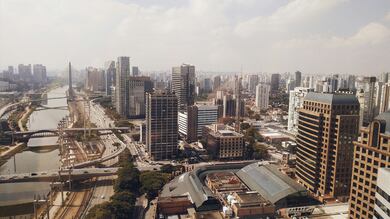 São Paulo bate recorde e recebe 25,4 milhões de turistas no primeiro semestre de 2026