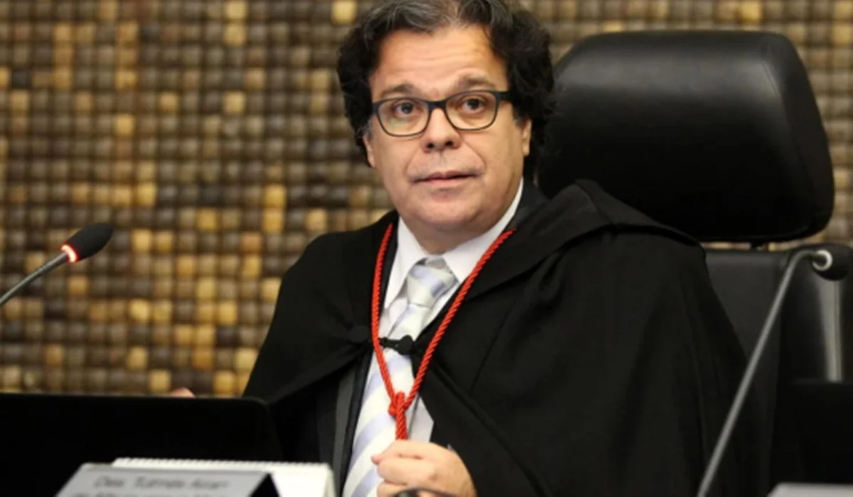Gilmar, do STF, determina retorno imediato de desembargador ao TJAL
