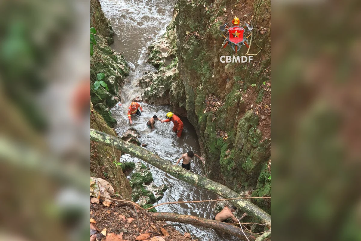 Chuva deixa mais de 10 pessoas ilhadas em córrego de Taguatinga